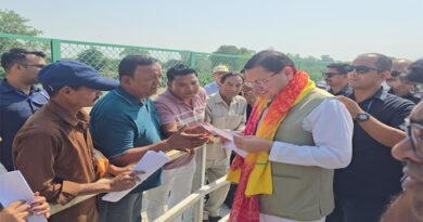 सीएम धामी ने खटीमा में सुनीं जनसमस्याएं, त्वरित समाधान के दिए निर्देश